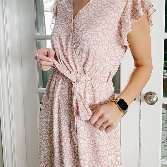 Pink and white V neck maxi dress - Picture 3 of 7